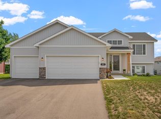 537 Frankfort Way, Waverly, MN 55390