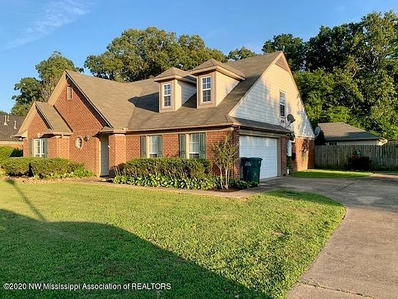 4th image of 105 Carolina Grove Blvd