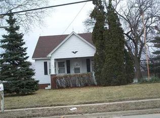 2713 Wilson Ave SW, Cedar Rapids, IA 52404