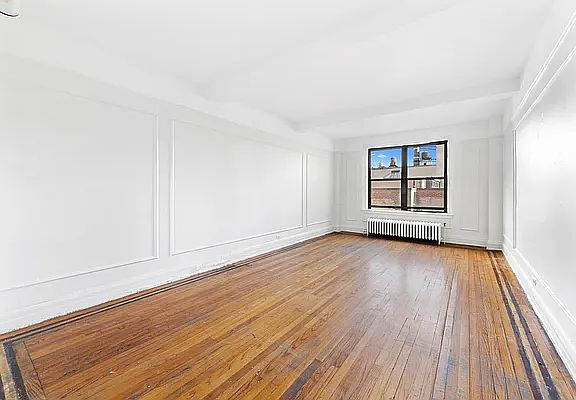 5th image of 235 W 102nd St APT 15B