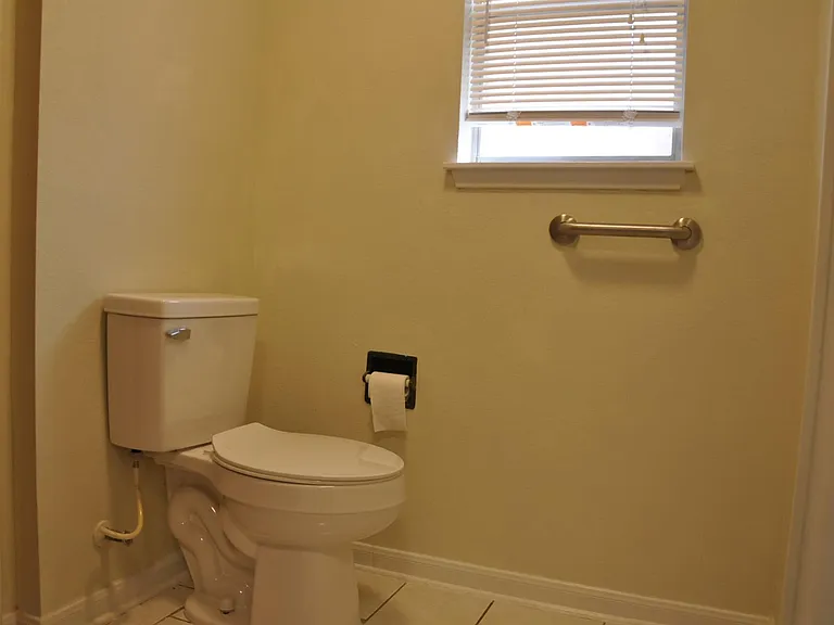 16454 Hickory Knoll Dr — Photo 13