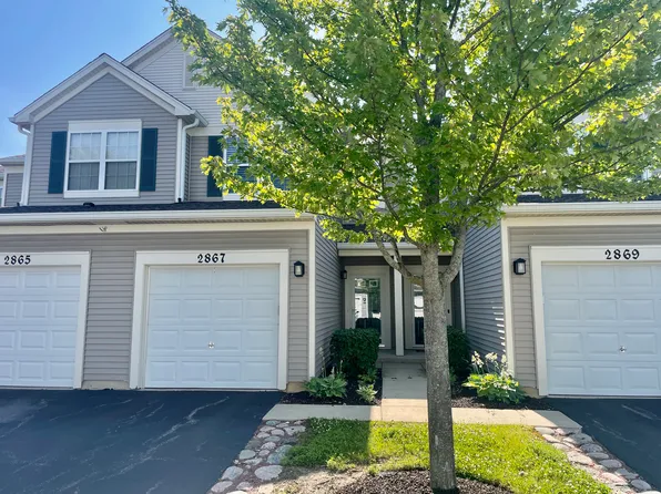 2867 Falling Waters Dr, Lindenhurst, IL 60046