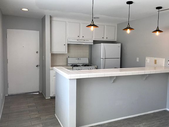 5th image of 146 Pomona Ave #C