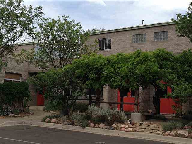 1st image of 83 Placita De Oro