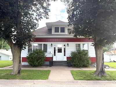 504 S 4th St, Bellevue, IA, 52031
