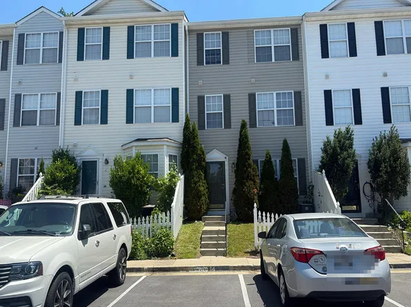 40 Amberstone Ct APT B, Annapolis, MD 21403