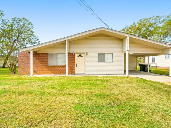 100 Saucier Dr, Hattiesburg, MS 39401