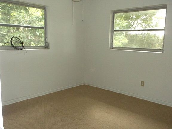 5th image of 7791 NW 165th St