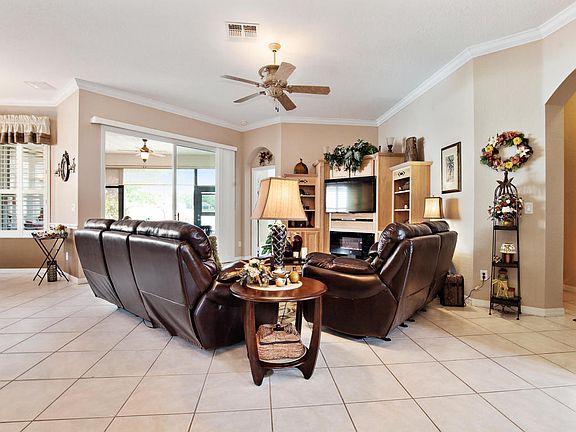 5th image of 12096 SE 178th St