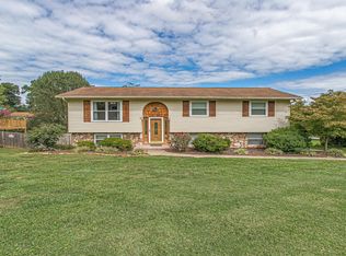 7708 Windsong Rd, Powell, TN 37849