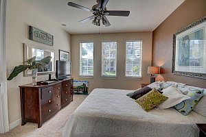 4th image of 1037 W Heritage Club Circle