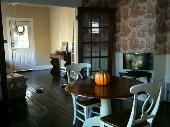 2nd image of 1901 Vincent St #3BR
