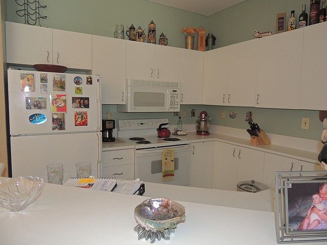 2nd image of 75 Gulfstream Rd APT 104B