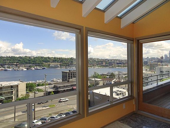 5th image of 1768 Aurora Ave N APT 302