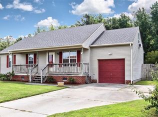 317 Belle Ridge Ct, Chesapeake, VA 23322