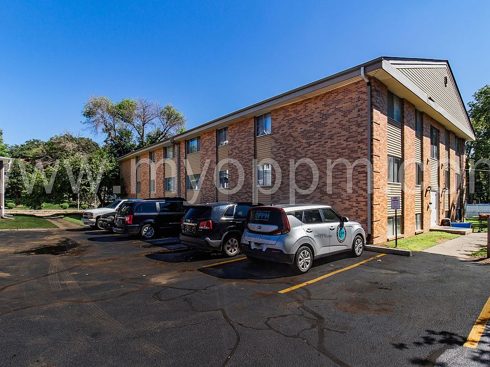 1st image of 3833 Cuming St #3833/02