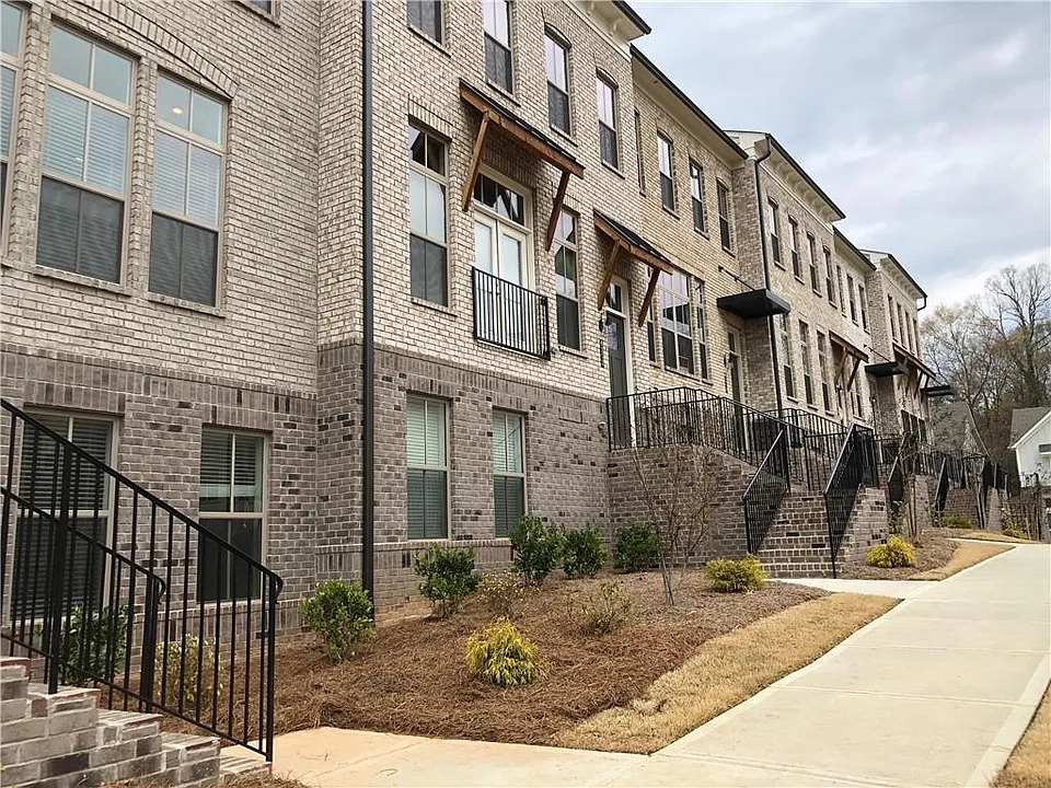 4250 Spruce Pine Aly