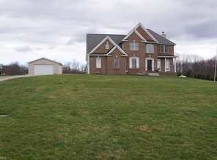 2599 Hartville Rd, Mogadore, OH 44260