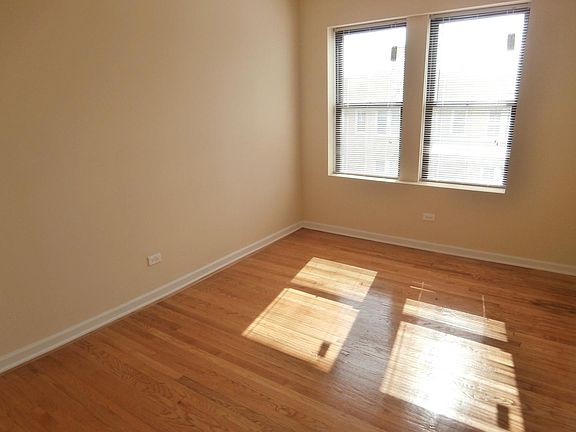 3rd image of 4750 N Troy St #4751-3W