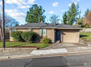 1807 Sunrise St, Kelso, WA 98626