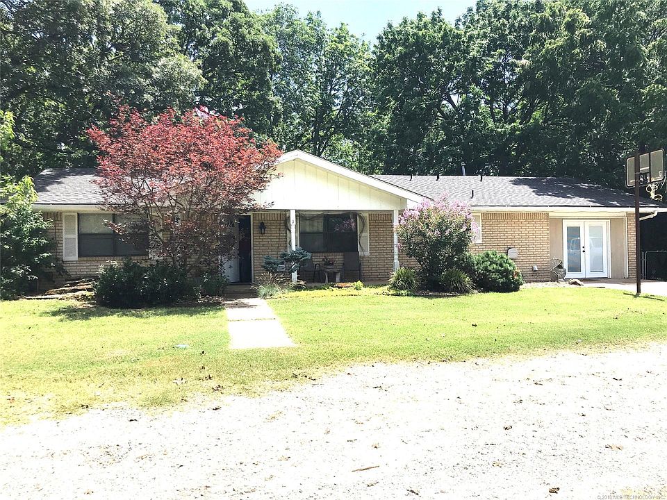 1st image of 2129 Woodland Dr