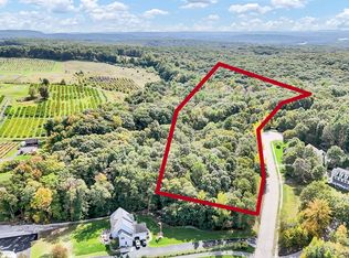 108 Chamberlain Road, Glastonbury, CT 06033