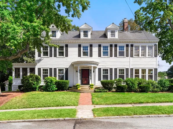 45 Monadnock Ave, Lowell, MA 01851