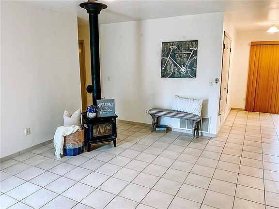 4th image of 17338 N County Road 3070