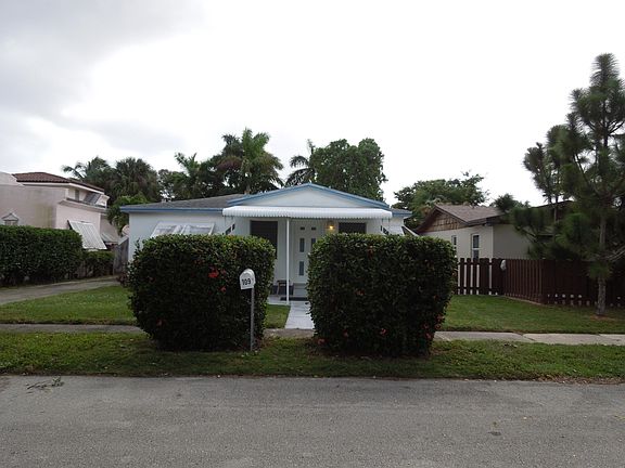 2nd image of 109 17th Ave S