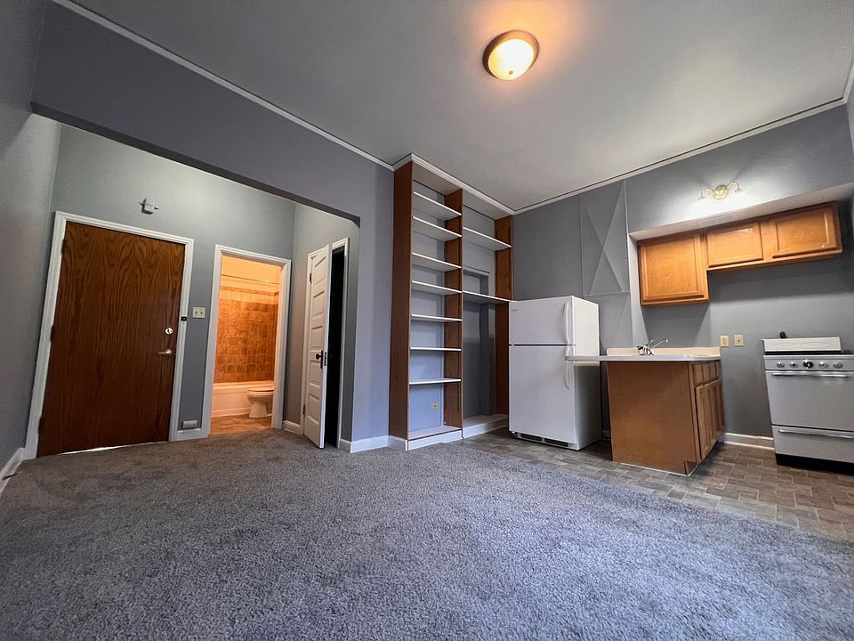 1st image of 1830 N Oakland Ave #10