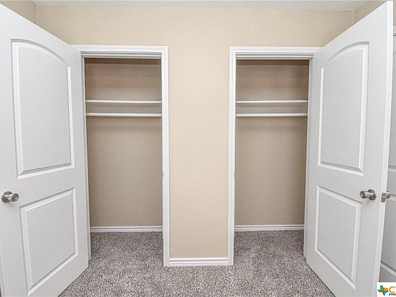 3rd image of 1506 E Rosebud Ave