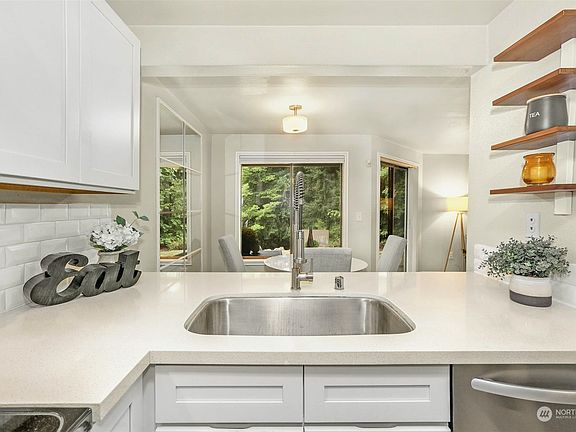 5th image of 12505 NE 116th Street #B-13