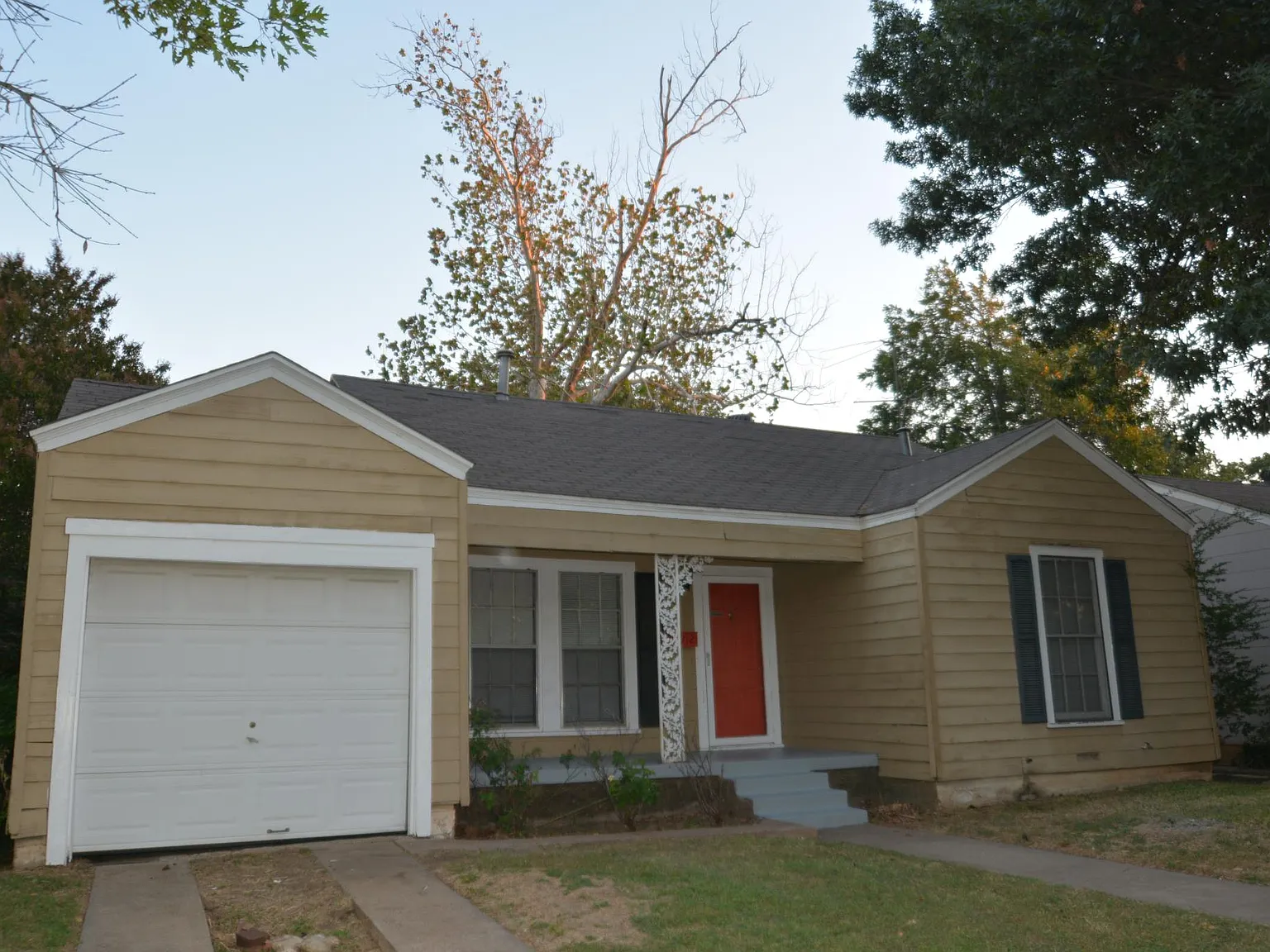 2 bed, 836 sqft, $1,100 — Photo 1