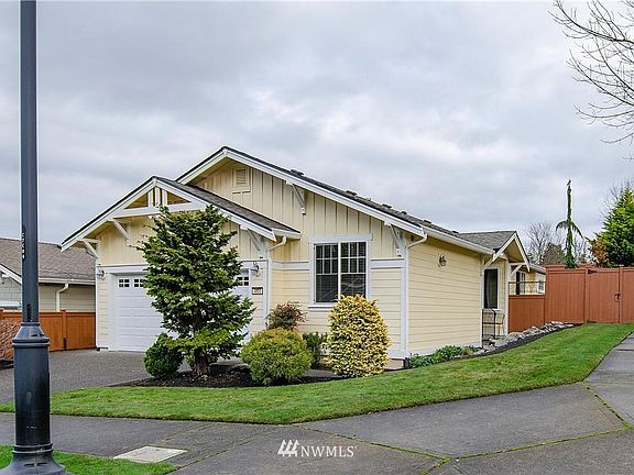 2nd image of 4800 Bend Dr NE