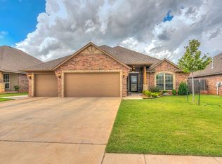 2405 NW 174th St, Edmond, OK 73012