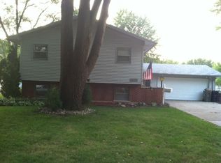 1432 Royal Ct, Elgin, IL 60123