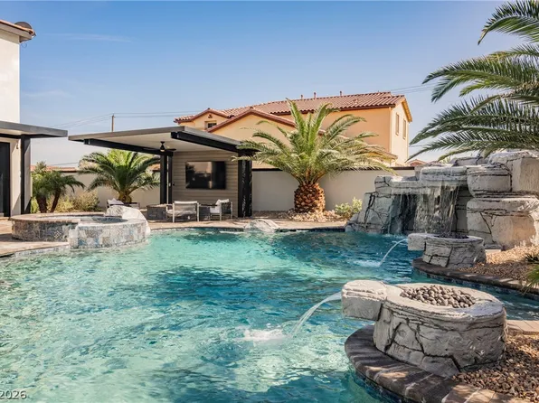 6055 Gabrielle Carol Ct, Las Vegas, NV 89149