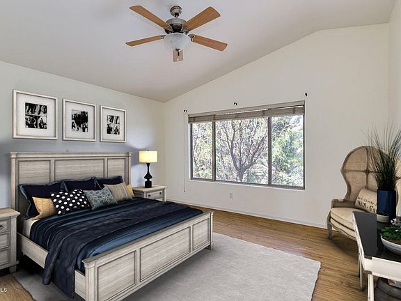 3rd image of 1172 N San Benito Dr