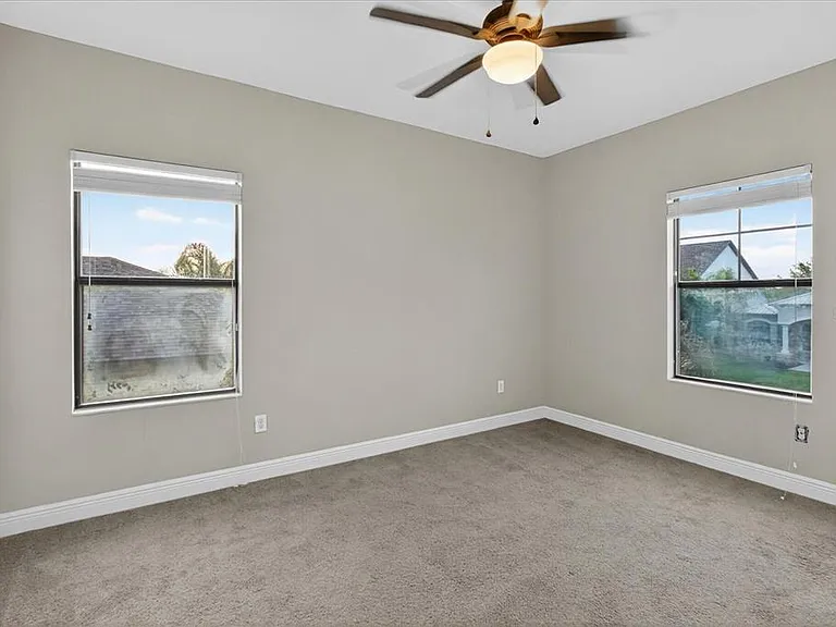 1389 Heritage Landings Dr — Photo 76