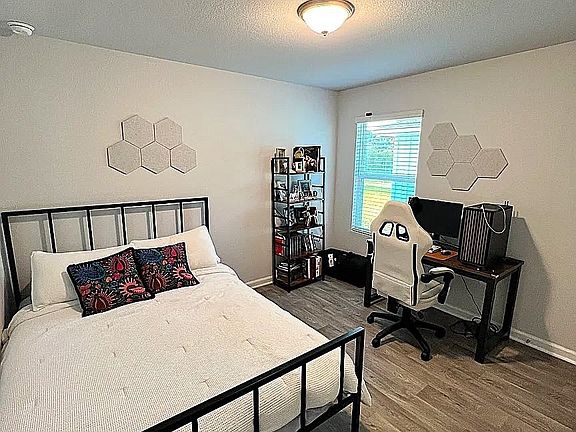 3rd image of 23915 Veranda Cir