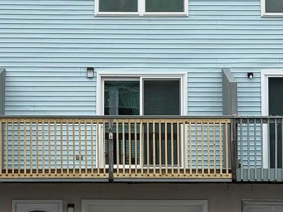 3rd image of 4 Beachway Ave #9