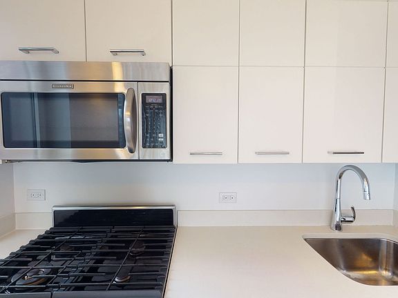 4th image of 775 Columbus Ave APT 8B