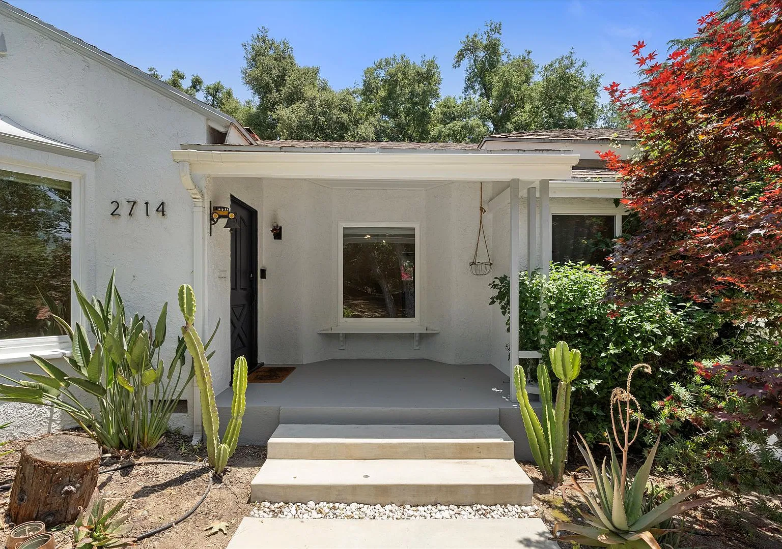 This beautifully updated 4-Bed, 2-Bath Home in Glenoaks Canyon is now available! — Photo 1