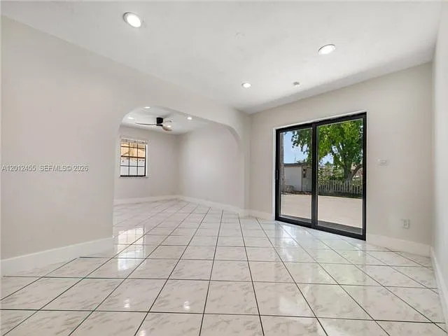 10401 SW 199th St — Photo 9