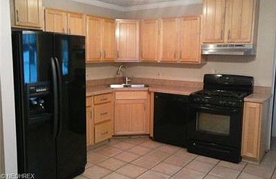 2nd image of 1360 Fairview Ave