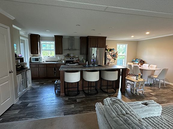 3rd image of 1224 Stanwood Ln