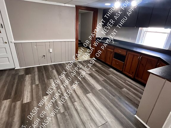 4th image of 484 Tonawanda St