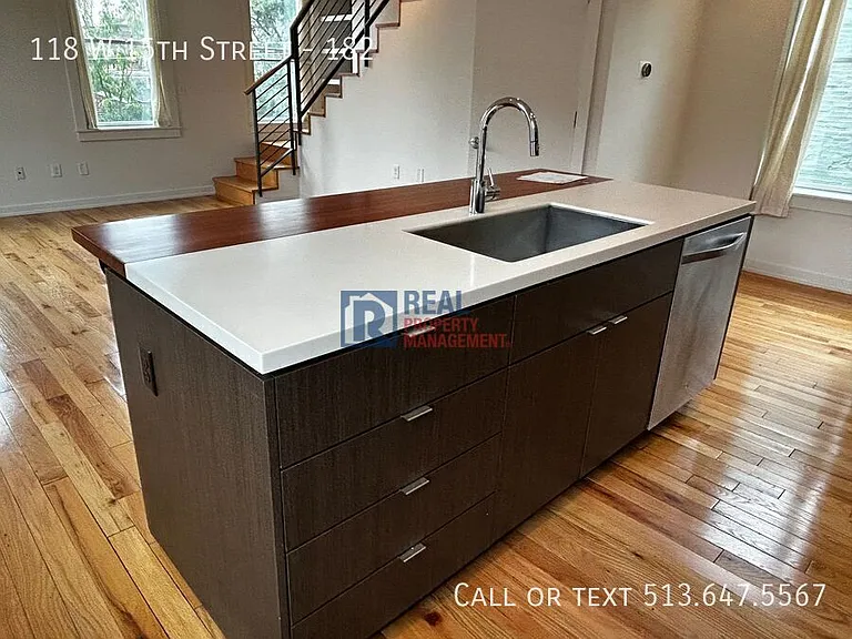 118 W 15th St #182 — Photo 8
