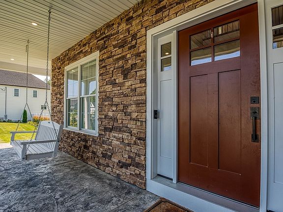 2nd image of 115 Colts Way