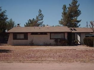 13118 Algonquin Rd, Apple Valley, CA 92308